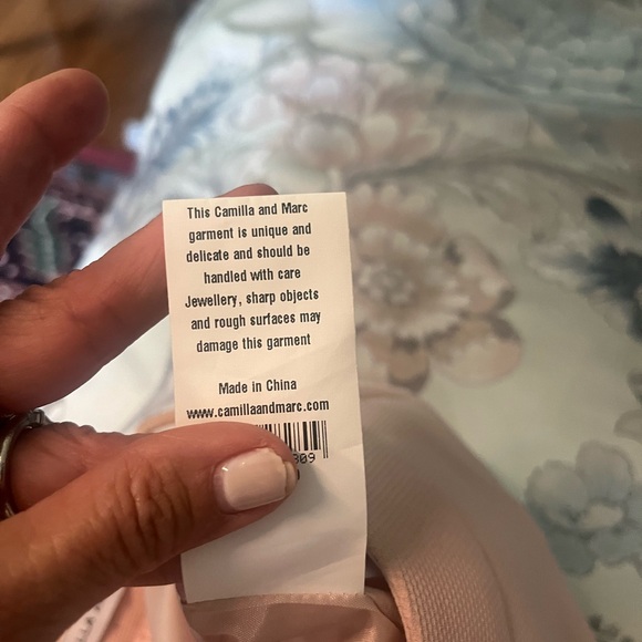 Camilla and Marc Size 4 Skirt in salmon Color Never worn - Picture 7 of 8